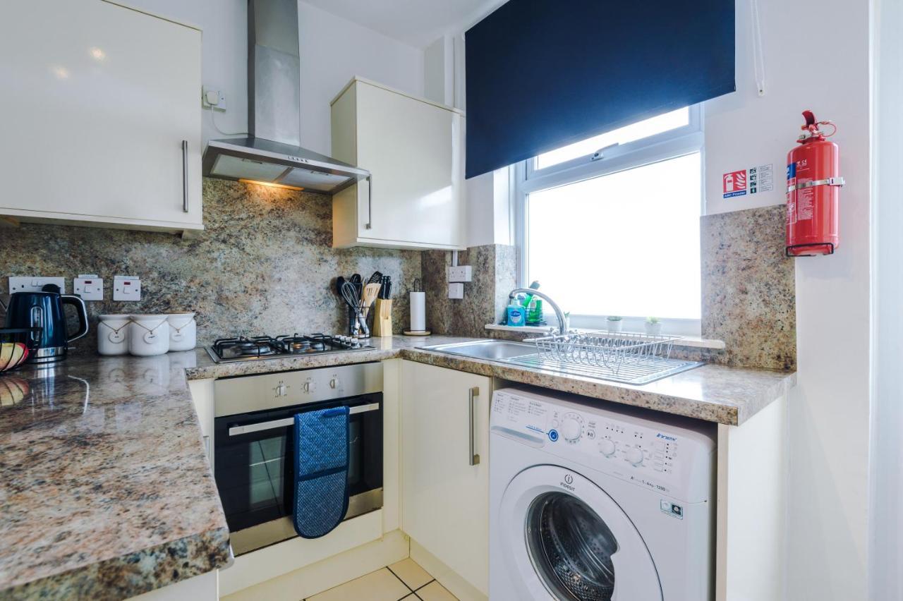 Bright 2-Bed Cottage In Chester By 53 Degrees Property, Ideal For Couples & Small Groups, City Centre - Sleeps 6 Eksteriør bilde